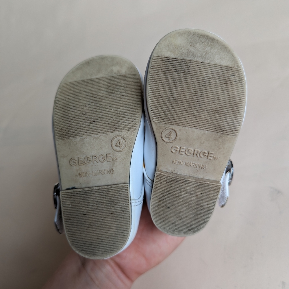 George White Mary Jane Baby Shoes Size 4 - Picture 6 of 7